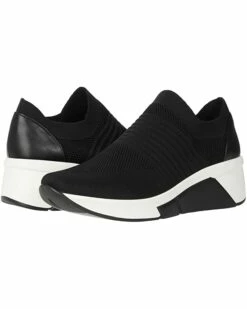 Outlet 🥰 Steve Madden Sneakers & Athletic Shoes Performer Sneaker 🌟